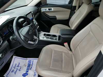 2020 Ford Explorer, $24999. Photo 7