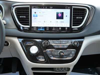 2024 Chrysler Pacifica, $25499. Photo 10