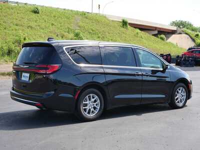 2024 Chrysler Pacifica, $25499. Photo 4