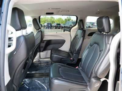 2024 Chrysler Pacifica, $25499. Photo 8