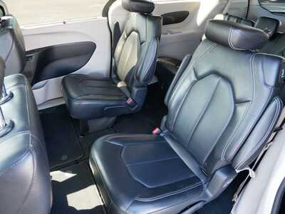 2023 Chrysler Pacifica, $23899. Photo 8