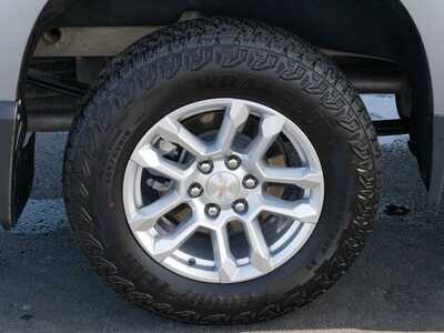 2024 Chevrolet 1500 Crew Cab, $41999. Photo 5