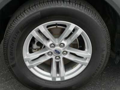 2020 Ford Explorer, $17999. Photo 5