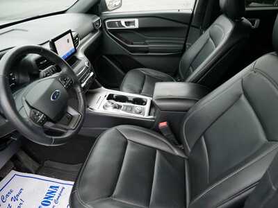 2020 Ford Explorer, $17999. Photo 7