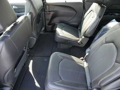 2026 Chrysler Pacifica, $42335. Photo 12