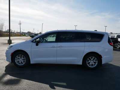 2026 Chrysler Pacifica, $42335. Photo 4