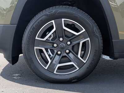2026 Jeep Cherokee, $40599. Photo 9