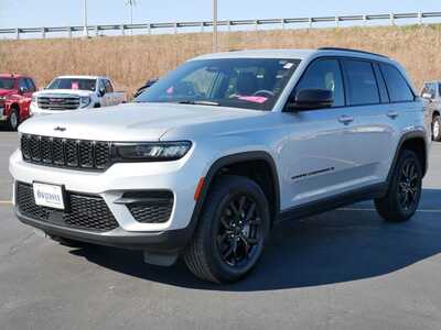 2025 Jeep Grand Cherokee, $35999. Photo 2