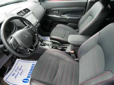 2025 Mitsubishi Outlander, $19999. Photo 7