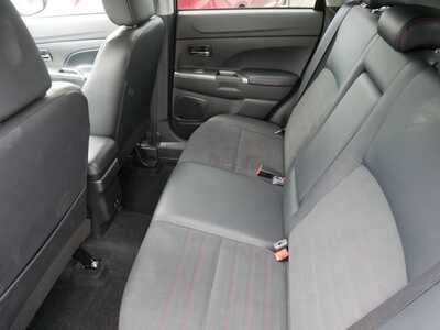 2025 Mitsubishi Outlander, $19999. Photo 8