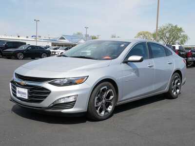 2022 Chevrolet Malibu, $17999. Photo 2