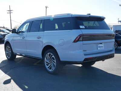 2026 Lincoln Navigator L, $99647. Photo 5