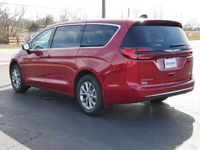 2026 Chrysler Pacifica, $46961. Photo 5