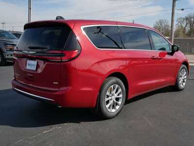 2026 Chrysler Pacifica, $46961. Photo 7