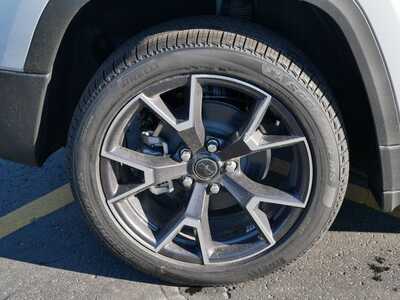 2026 Jeep Cherokee, $46060. Photo 9