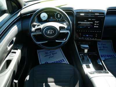 2023 Hyundai Santa Cruz, $25999. Photo 9