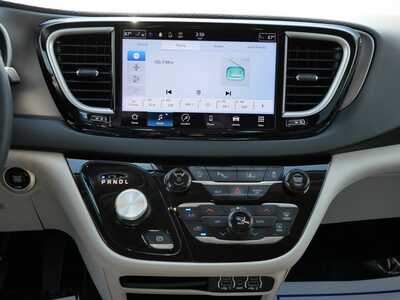 2023 Chrysler Pacifica, $22999. Photo 10