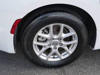 2023 Chrysler Pacifica, $23999. Photo 5