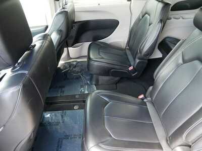 2023 Chrysler Pacifica, $23999. Photo 8
