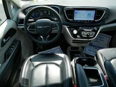 2023 Chrysler Pacifica, $23999. Photo 9