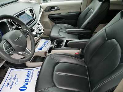 2023 Chrysler Pacifica, $22999. Photo 7