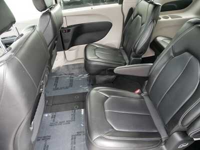 2023 Chrysler Pacifica, $22999. Photo 8