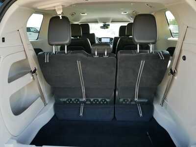 2023 Chrysler Pacifica, $23999. Photo 6