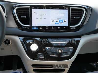 2023 Chrysler Pacifica, $24499. Photo 10