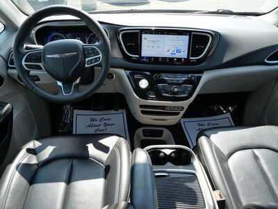 2023 Chrysler Pacifica, $24499. Photo 9
