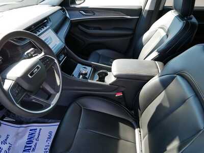 2024 Jeep Grand Cherokee, $31999. Photo 7