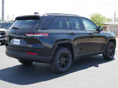 2025 Jeep Grand Cherokee, $34999. Photo 4