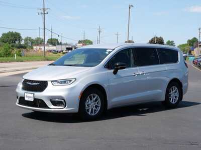 2026 Chrysler Pacifica, $41645. Photo 3
