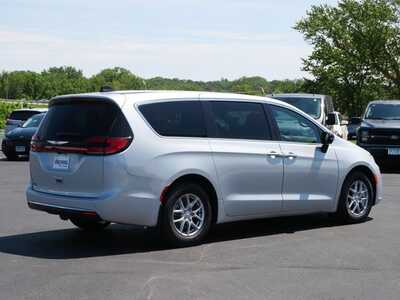 2026 Chrysler Pacifica, $41645. Photo 7