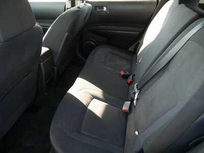 2015 Nissan Rogue, $10999. Photo 8