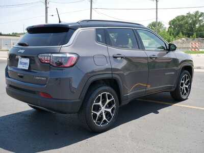 2024 Jeep Compass, $24999. Photo 4