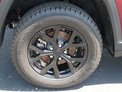 2025 Jeep Grand Cherokee, $34999. Photo 5