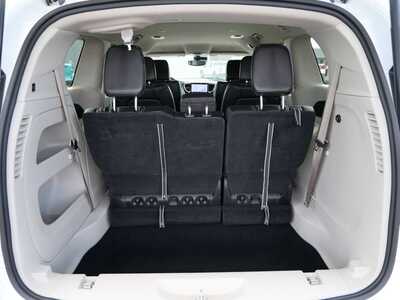 2023 Chrysler Pacifica, $23999. Photo 6