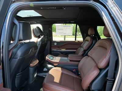 2026 Lincoln Navigator L, $104417. Photo 12
