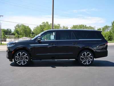 2026 Lincoln Navigator L, $104417. Photo 4