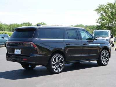 2026 Lincoln Navigator L, $104417. Photo 7