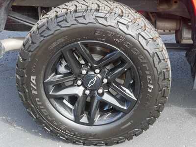 2022 Chevrolet 1500 Crew Cab, $35649. Photo 5