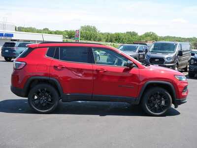 2026 Jeep Compass, $33462. Photo 8