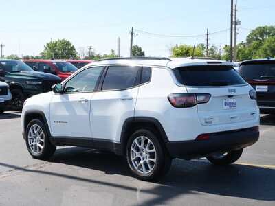 2023 Jeep Compass, $24999. Photo 3