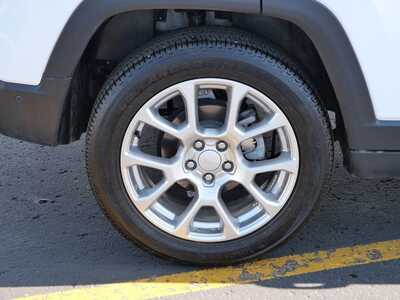2023 Jeep Compass, $24999. Photo 5