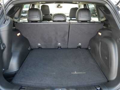 2023 Jeep Compass, $24999. Photo 6