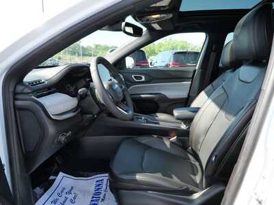 2023 Jeep Compass, $24999. Photo 7