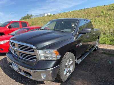 2017 RAM 1500 Crew Cab, $9999. Photo 1