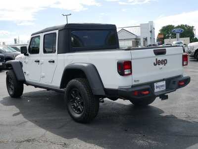 2022 Jeep Gladiator, $33499. Photo 3
