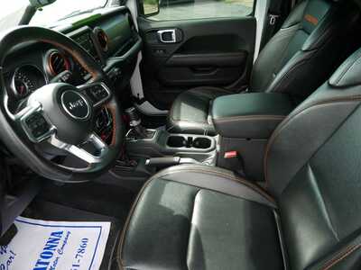 2022 Jeep Gladiator, $33499. Photo 7