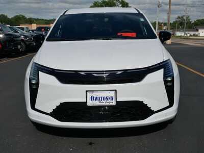 2027 Chrysler Pacifica, $50277. Photo 2